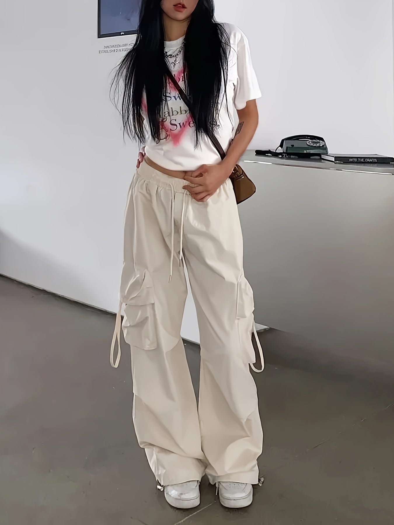 Flap Pockets Wide Leg Cargo Pants