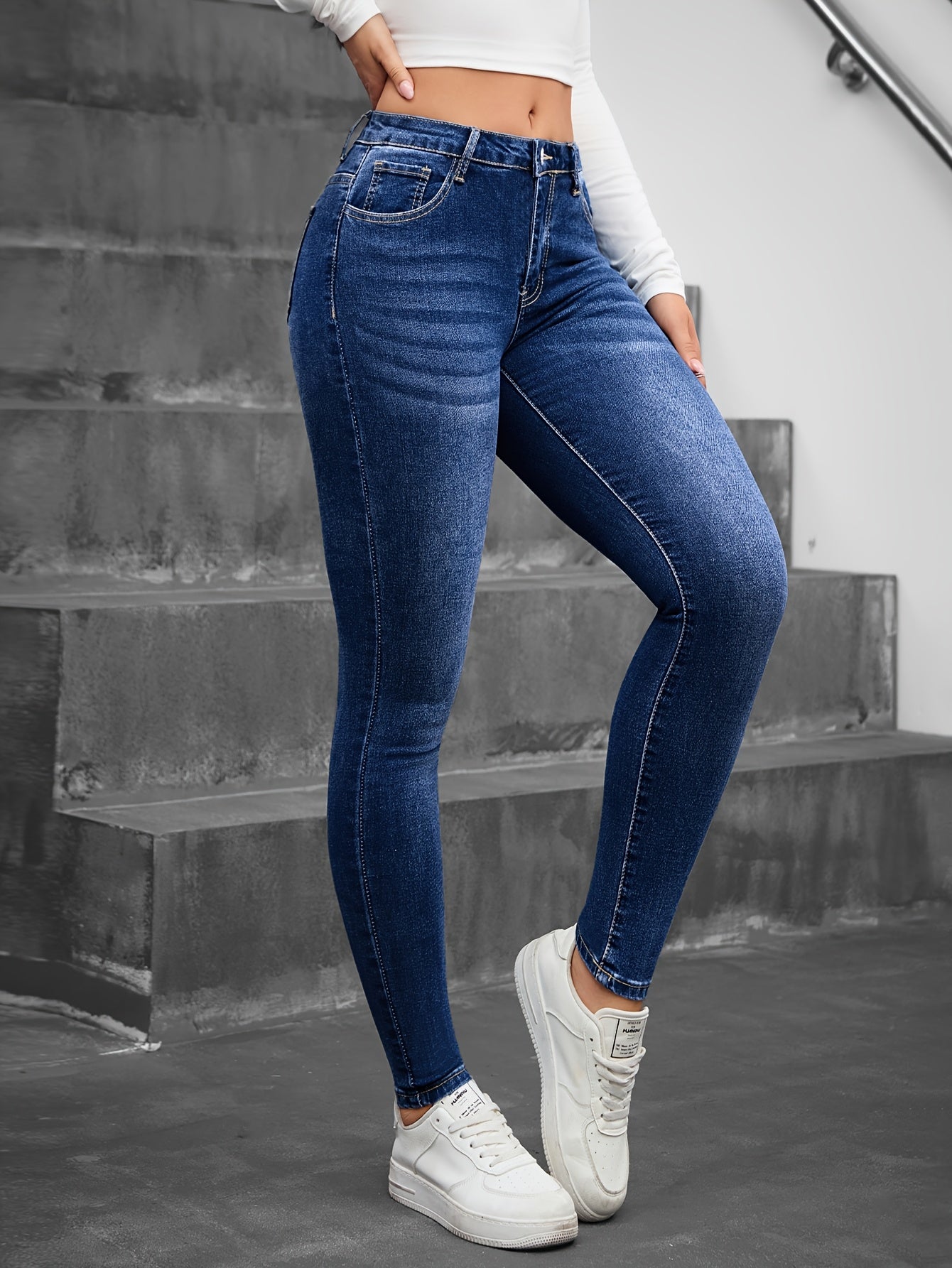 Fashionable Light Blue Skinny Jeans