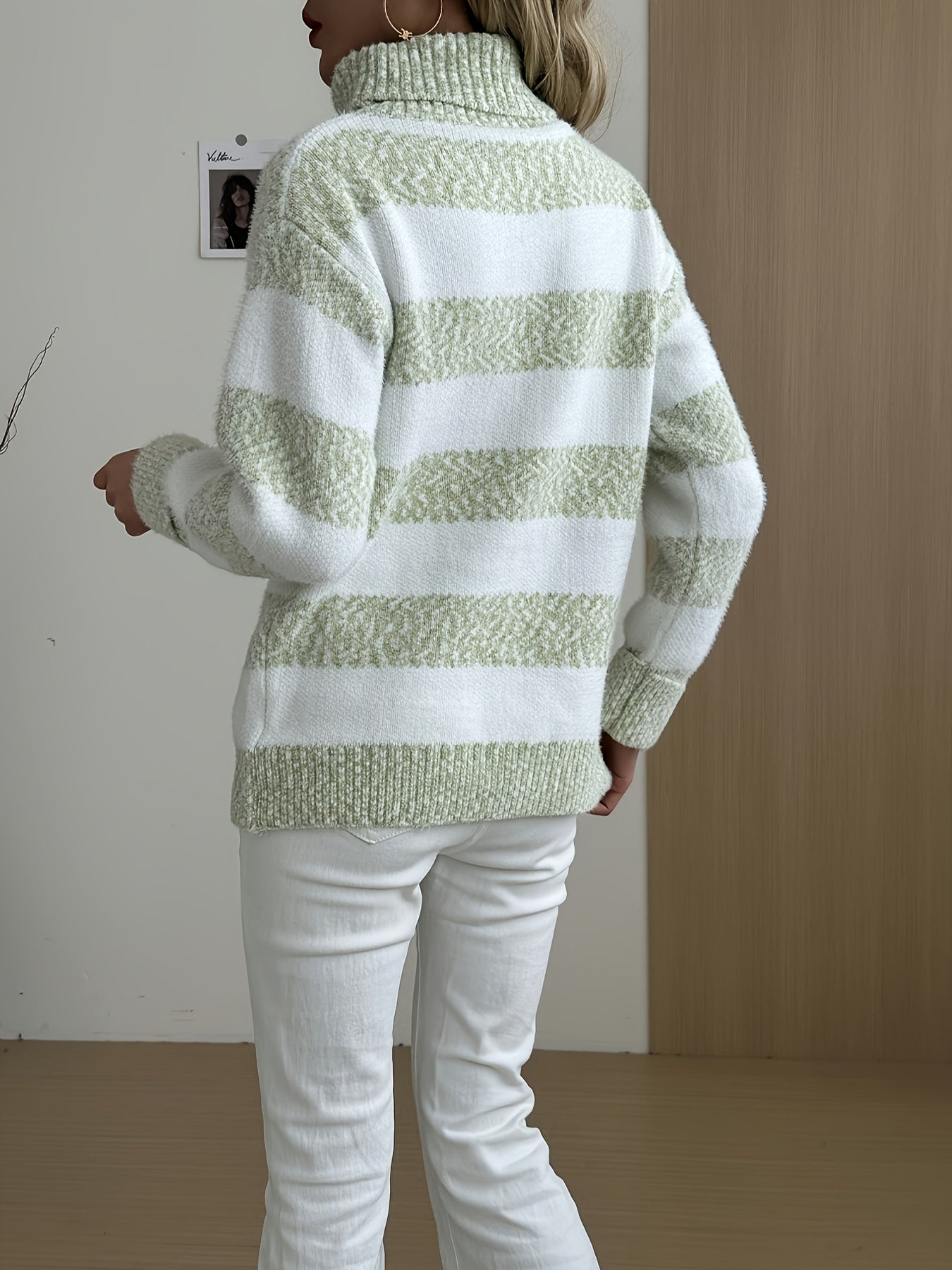 Color Block Turtle Neck Sweater