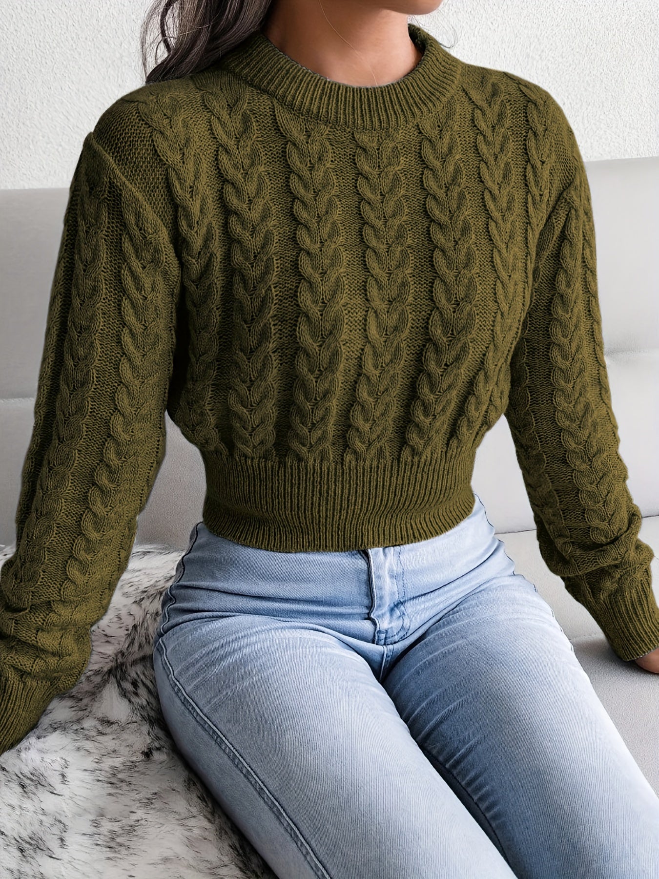 Solid Crew Neck Cable Knit Sweater